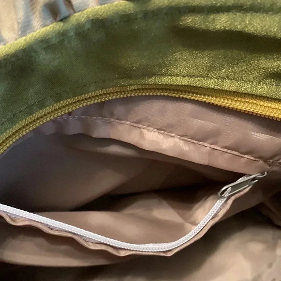 NWOT Beaded hand bag - Picture 7 of 13